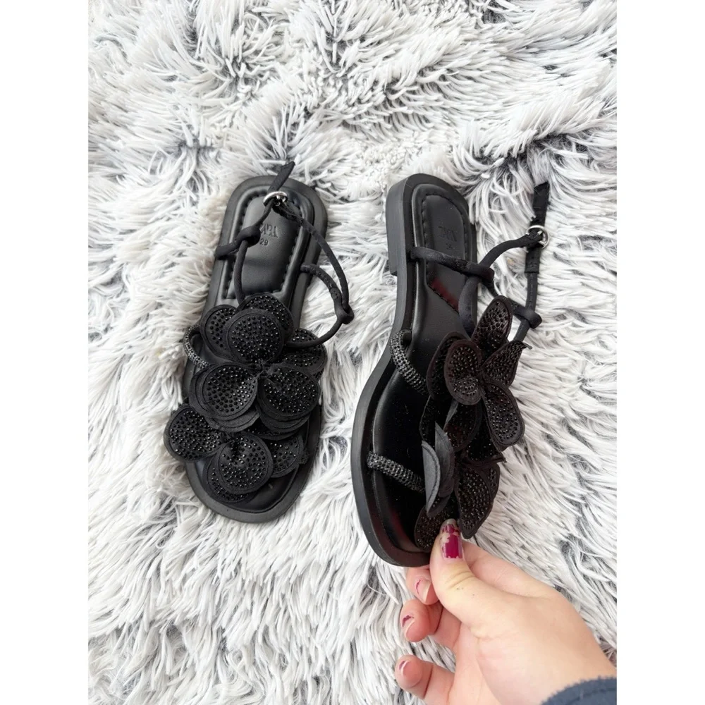 Zara‎ Girls Rhinestone Flower Sandals Black